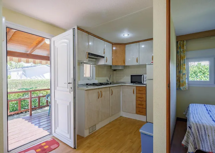 Bungalow B1
